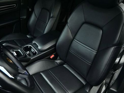 Used 2021 Porsche Cayenne GTS image 55