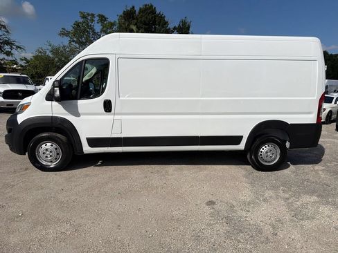 Used 2023 RAM ProMaster 2500 FWD image 1