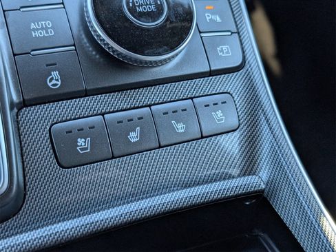 Used 2023 Hyundai Santa Fe Limited image 8