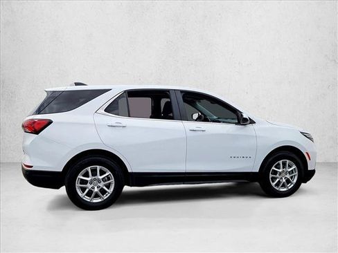 Used 2024 Chevrolet Equinox LT FWD image 8