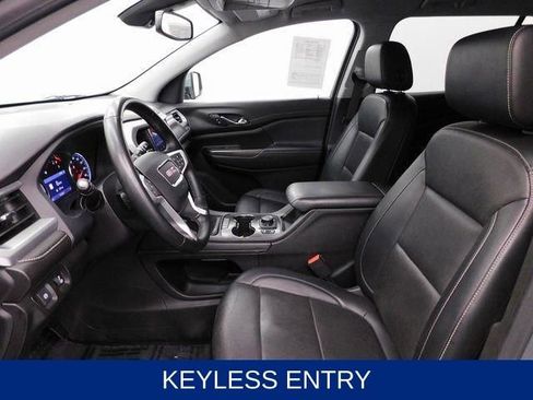 Used 2023 GMC Acadia SLT image 32