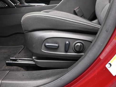 Used 2023 Chevrolet TrailBlazer LT image 23