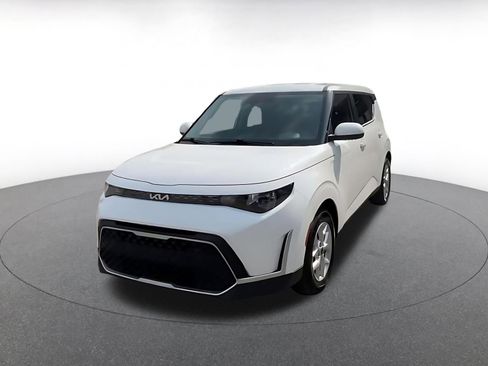 Used 2025 Kia Soul LX w/ LX Technology Package image 6