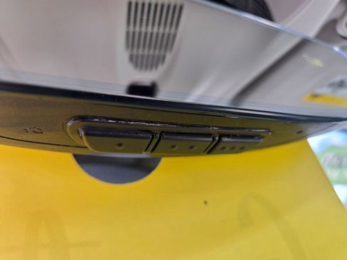 Used 2018 Volvo S90 T8 Inscription w/ Convenience Package image 34