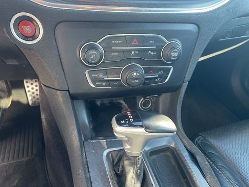 Used 2016 Dodge Charger SRT image 12
