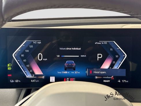 Used 2024 BMW iX xDrive50 w/ Premium Package AWD/4WD image 15