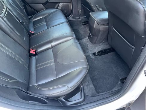 Used 2013 Ford Focus Titanium w/ Titanium Handling Pkg FWD image 11