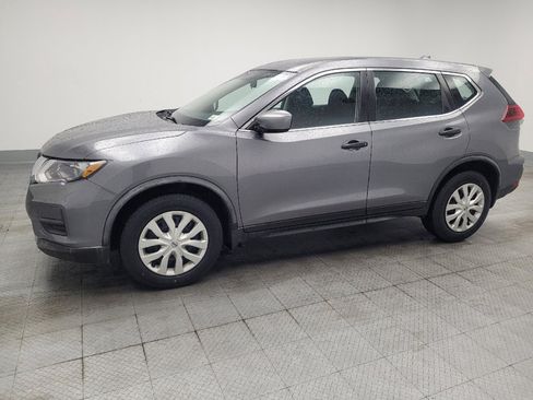 Used 2018 Nissan Rogue S AWD/4WD image 2