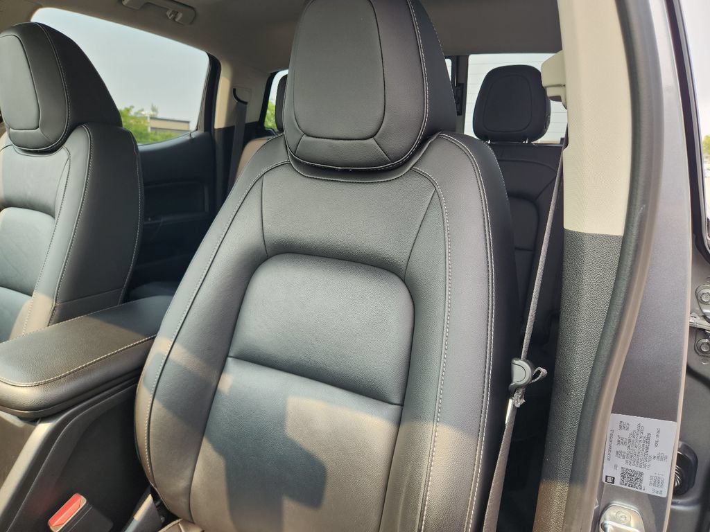 Used 2022 GMC Canyon Elevation w/ Elevation Premium Package AWD/4WD image 13