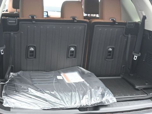New 2026 Nissan Pathfinder Platinum AWD/4WD image 21