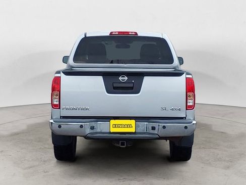 Used 2013 Nissan Frontier SL w/ Moonroof Pkg AWD/4WD image 4