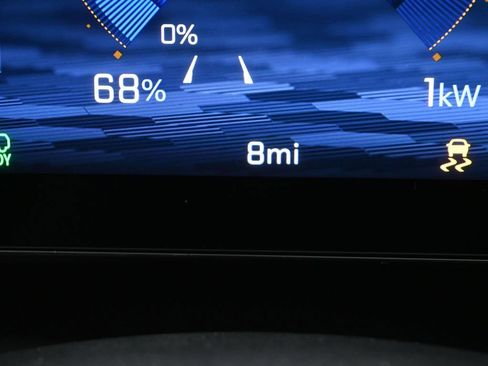 New 2026 Chevrolet Equinox EV LT w/ LPO, Blackout Package AWD/4WD image 28