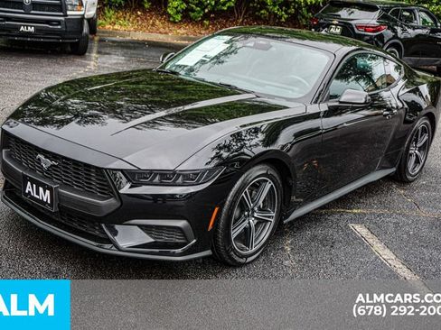 Used 2025 Ford Mustang Premium RWD image 14