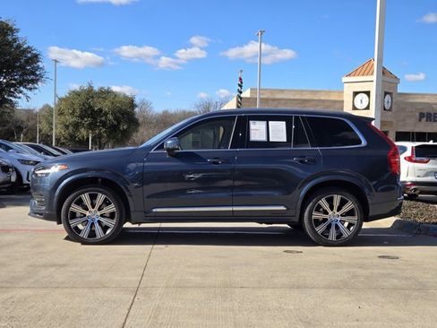 Used 2025 Volvo XC90 T8 Ultra w/ Protection Package Premier image 4