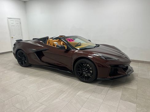 Used 2023 Chevrolet Corvette Z06 image 17