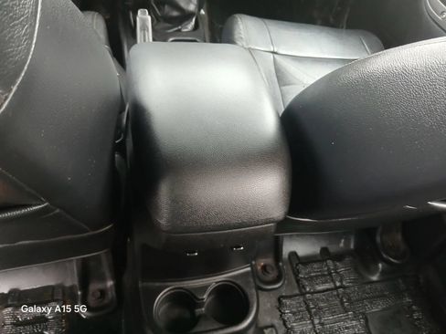 Used 2012 Jeep Wrangler Unlimited Sport AWD/4WD image 25