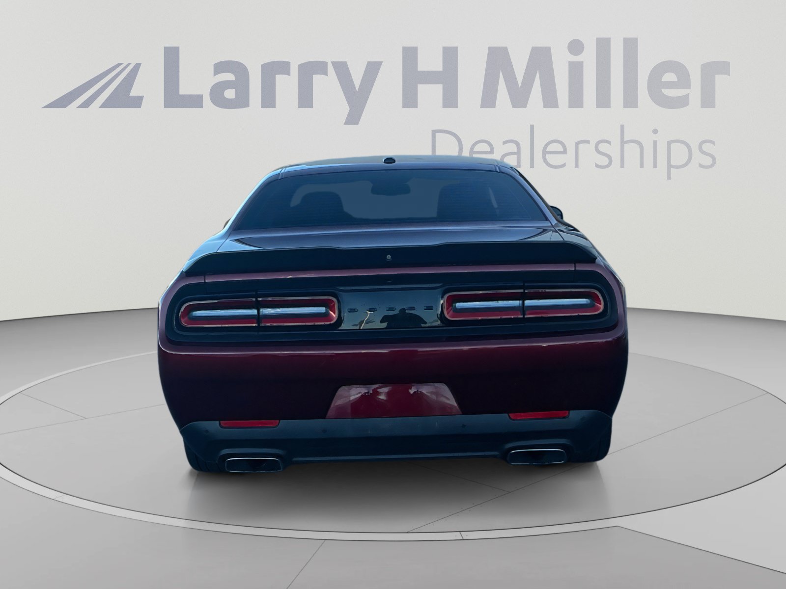 Used 2020 Dodge Challenger R/T w/ Blacktop Package RWD image 3