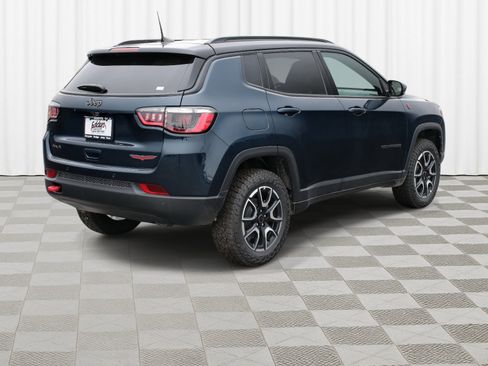 New 2026 Jeep Compass Trailhawk AWD/4WD image 33
