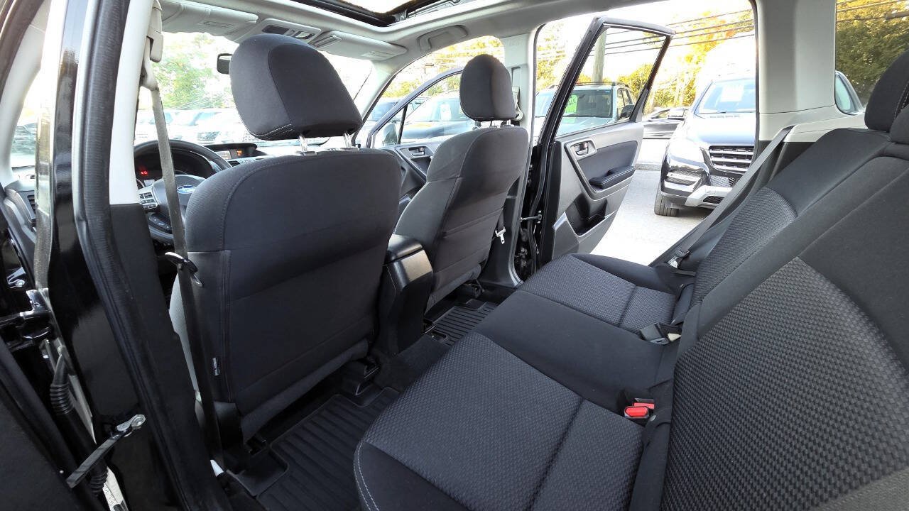 Used 2014 Subaru Forester 2.5i Premium w/ All-Weather Package AWD/4WD image 31