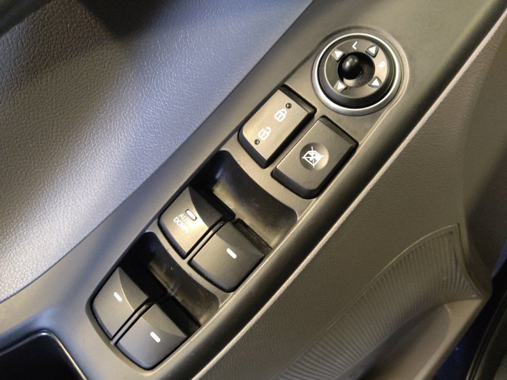 Used 2023 Hyundai Sonata SEL FWD image 27
