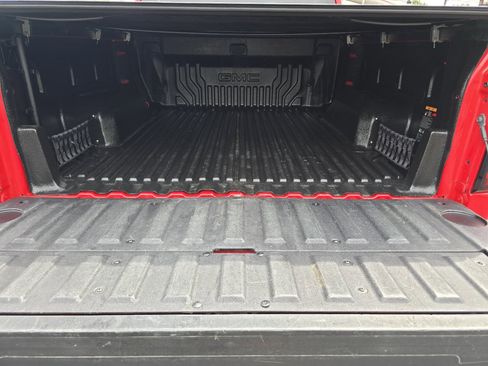 Certified 2023 GMC Sierra 1500 Elevation AWD/4WD image 29