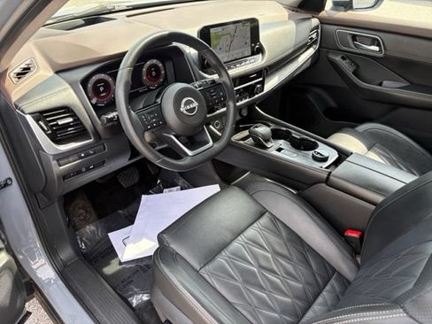Used 2023 Nissan Rogue Platinum w/ Platinum Premium Package AWD/4WD image 40