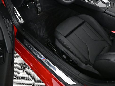 Used 2024 BMW Z4 sDrive30i image 7