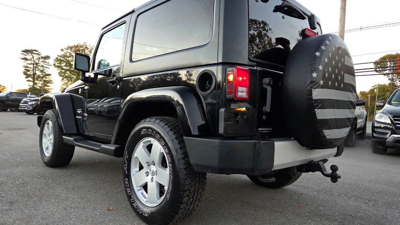 Used 2012 Jeep Wrangler Sahara w/ Dual Top Group AWD/4WD image 11