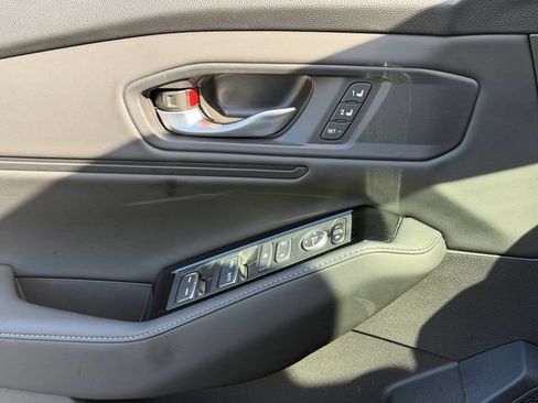 Used 2025 Honda Accord Touring image 27