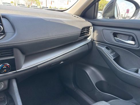 Used 2026 Nissan Rogue SV FWD image 36