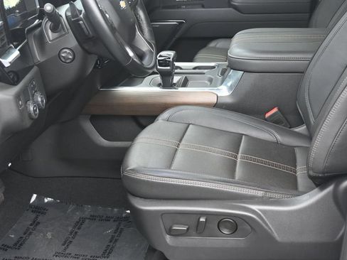 Used 2024 Chevrolet Silverado 1500 High Country RWD image 10