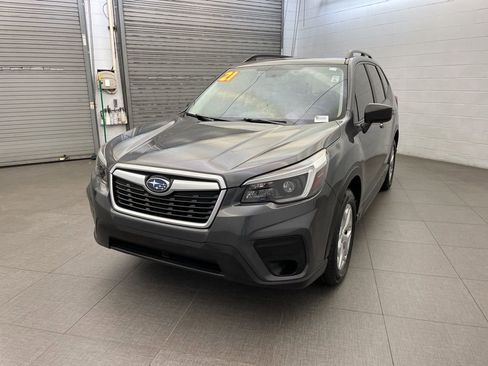 Used 2021 Subaru Forester w/ Popular Package #1 AWD/4WD image 3
