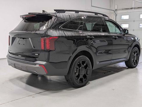 Certified 2025 Kia Sorento X-Line EX AWD/4WD image 8