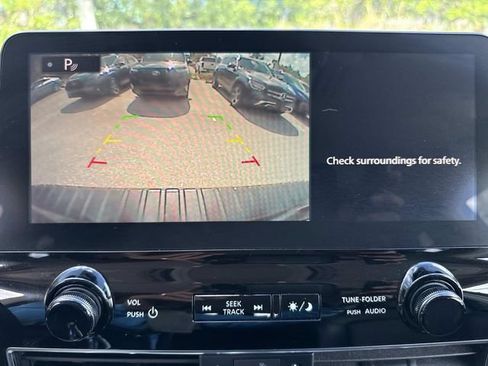 Used 2023 Nissan Armada SV RWD image 38