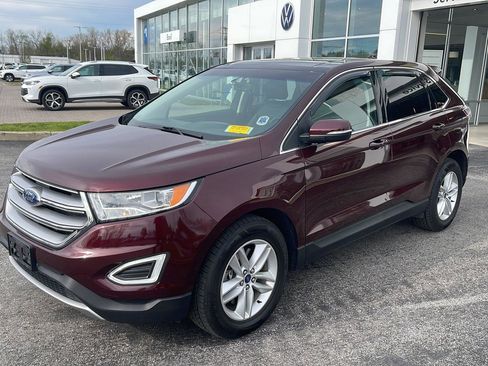 Used 2017 Ford Edge SEL w/ Equipment Group 201A AWD/4WD image 3
