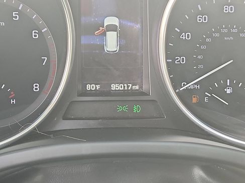 Used 2018 Hyundai Santa Fe Sport AWD/4WD image 14