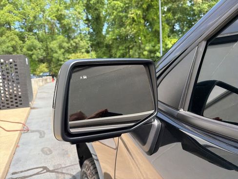 Used 2024 Chevrolet Silverado 1500 LT Trail Boss w/ LT Trail Boss Premium Package AWD/4WD image 24
