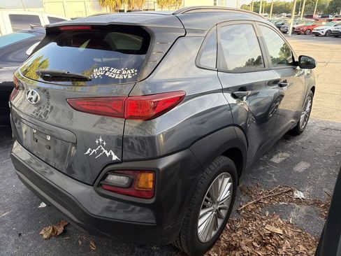 Used 2018 Hyundai Kona SEL image 9