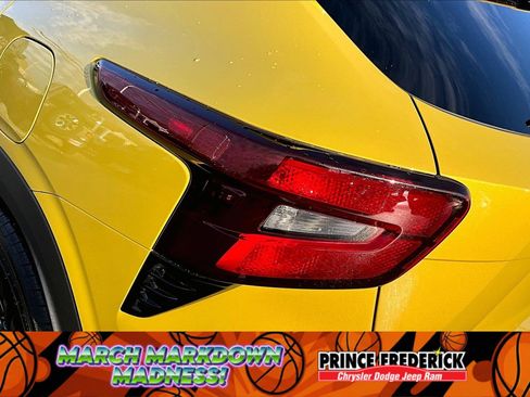 Used 2024 Chevrolet Trax ACTIV w/ Sunroof Package image 25