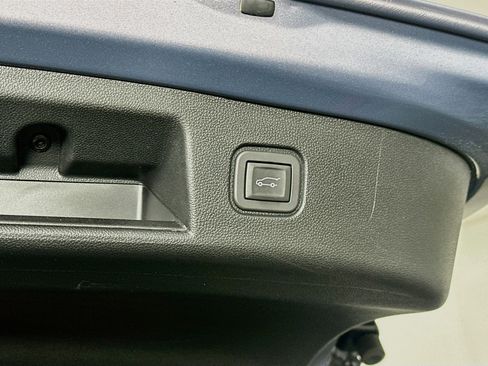 Used 2024 Chevrolet Blazer EV LT AWD/4WD image 30