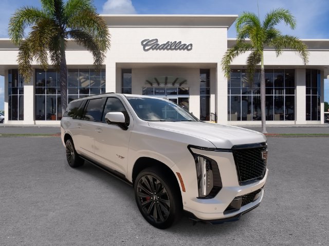 Certified 2025 Cadillac Escalade ESV V AWD/4WD image 2