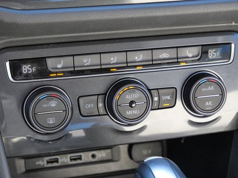 Used 2019 Volkswagen Tiguan SE w/ 3rd Row Seat Package image 24