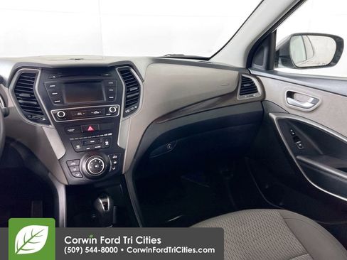 Used 2017 Hyundai Santa Fe Sport AWD/4WD image 25
