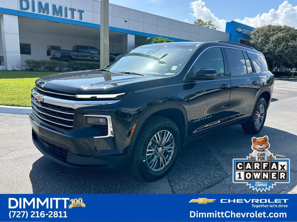 Used 2025 Chevrolet Traverse LT AWD/4WD image 1