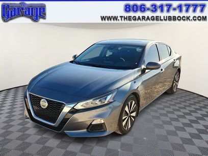 Used 2021 Nissan Altima 2.5 SV w/ SV Premium Package