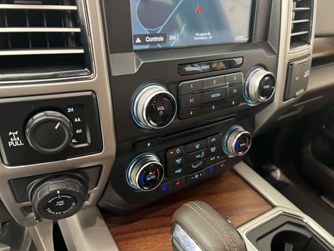 Used 2018 Ford F150 King Ranch w/ Equipment Group 601A Luxury image 29