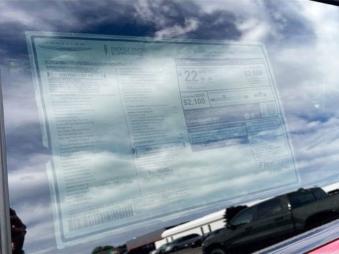 New 2027 Chrysler Pacifica Limited w/ S Appearance Package FWD image 12