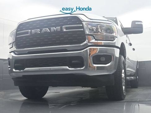 Used 2024 RAM 2500 Big Horn AWD/4WD image 28