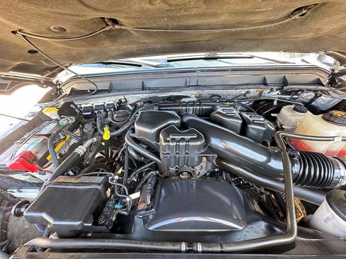 Used 2015 Ford F250 XLT w/ XLT Value Package AWD/4WD image 12