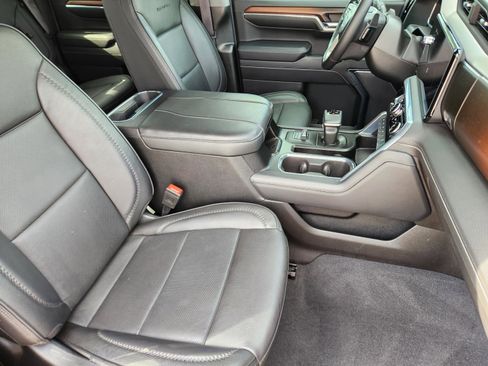 Used 2024 GMC Sierra 1500 Denali image 17